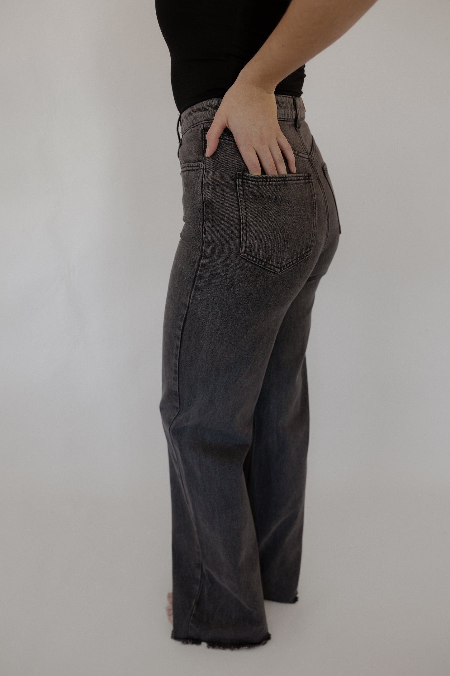 The Oak Denim in Washed Black
