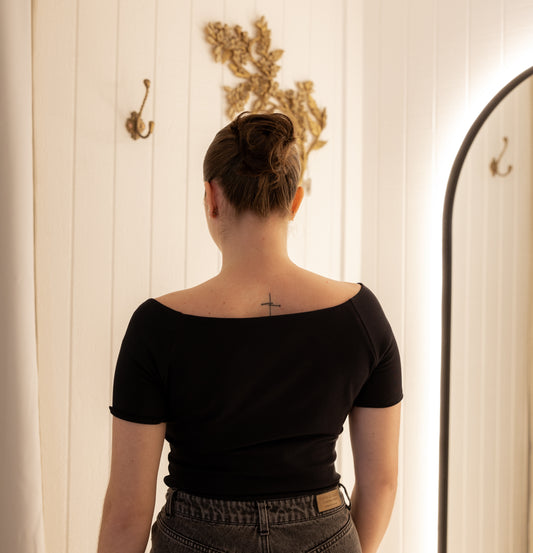 The Cora Top in Onyx