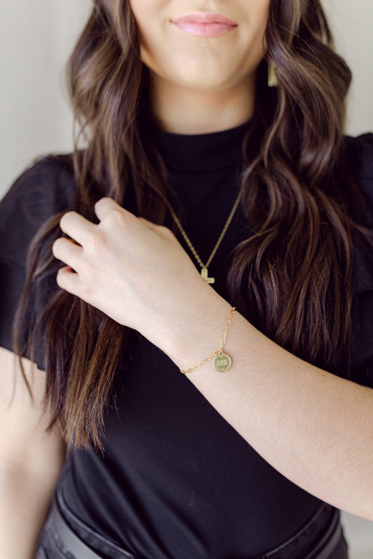 Madison Sterling - Bracelet (Petite Pendant) - Romans 8:28