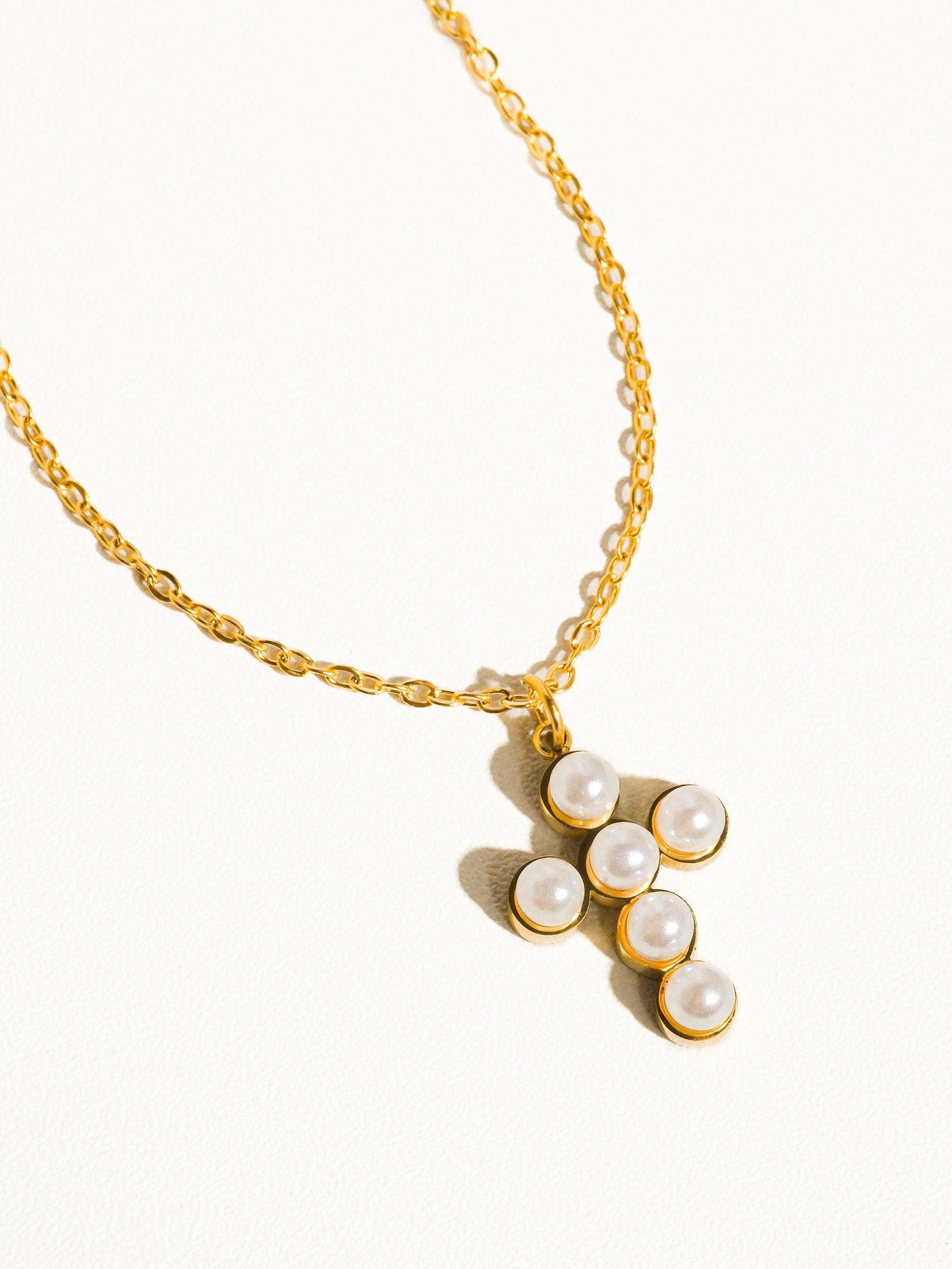 Cruz Mini Pearl Cross Necklace - Gold